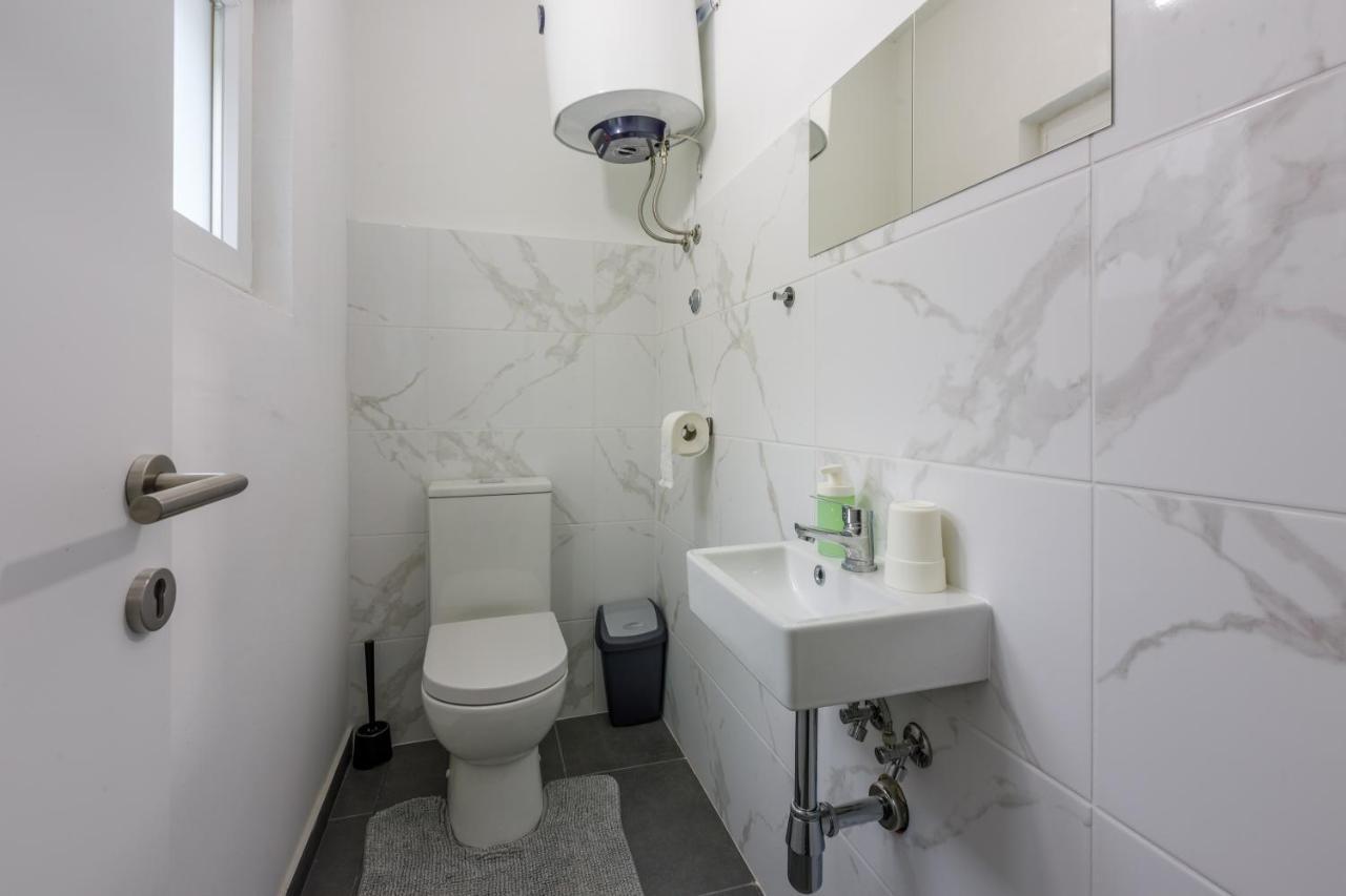 Holiday House Dino Брибир Екстериор снимка