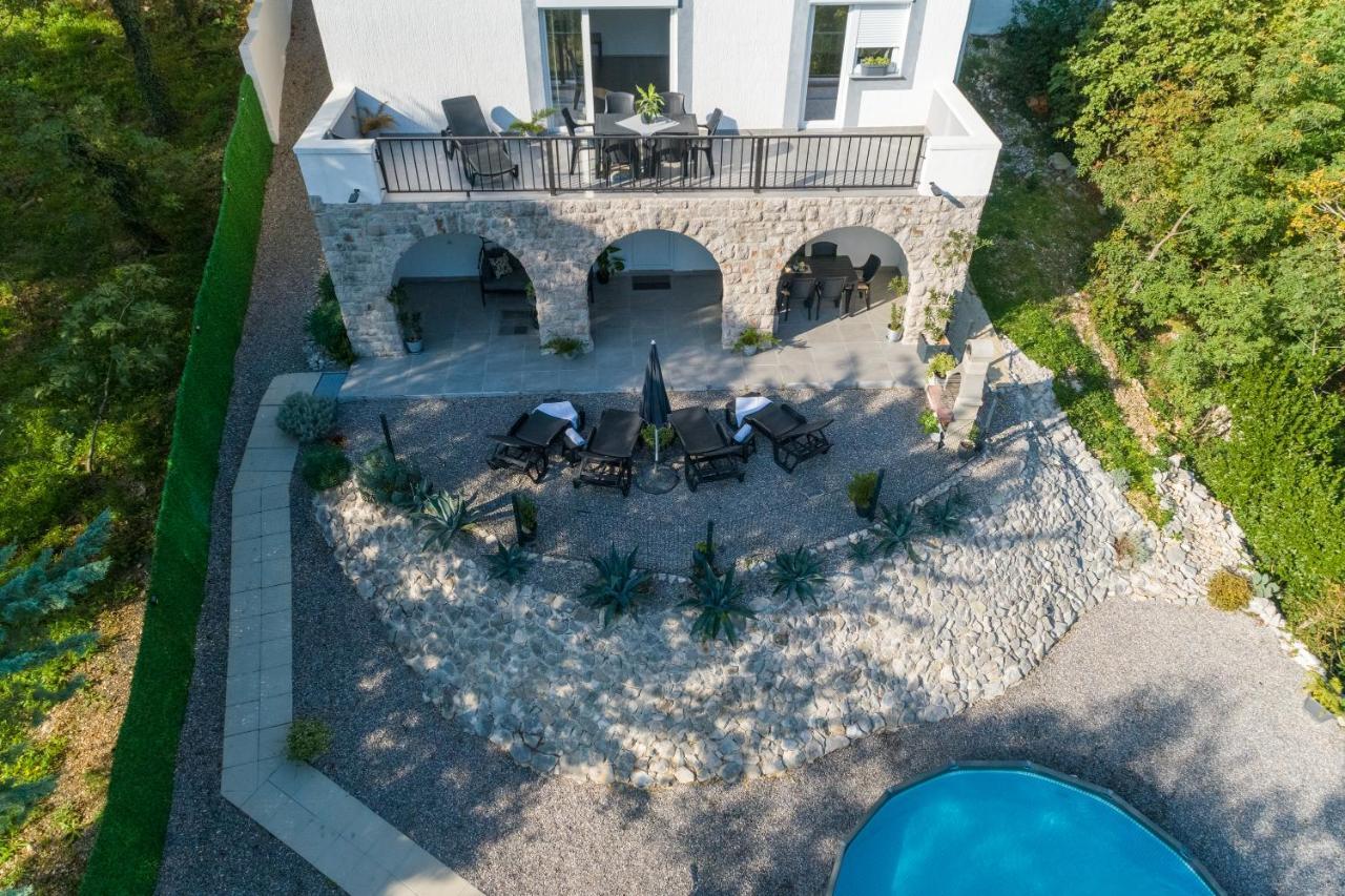 Holiday House Dino Брибир Екстериор снимка
