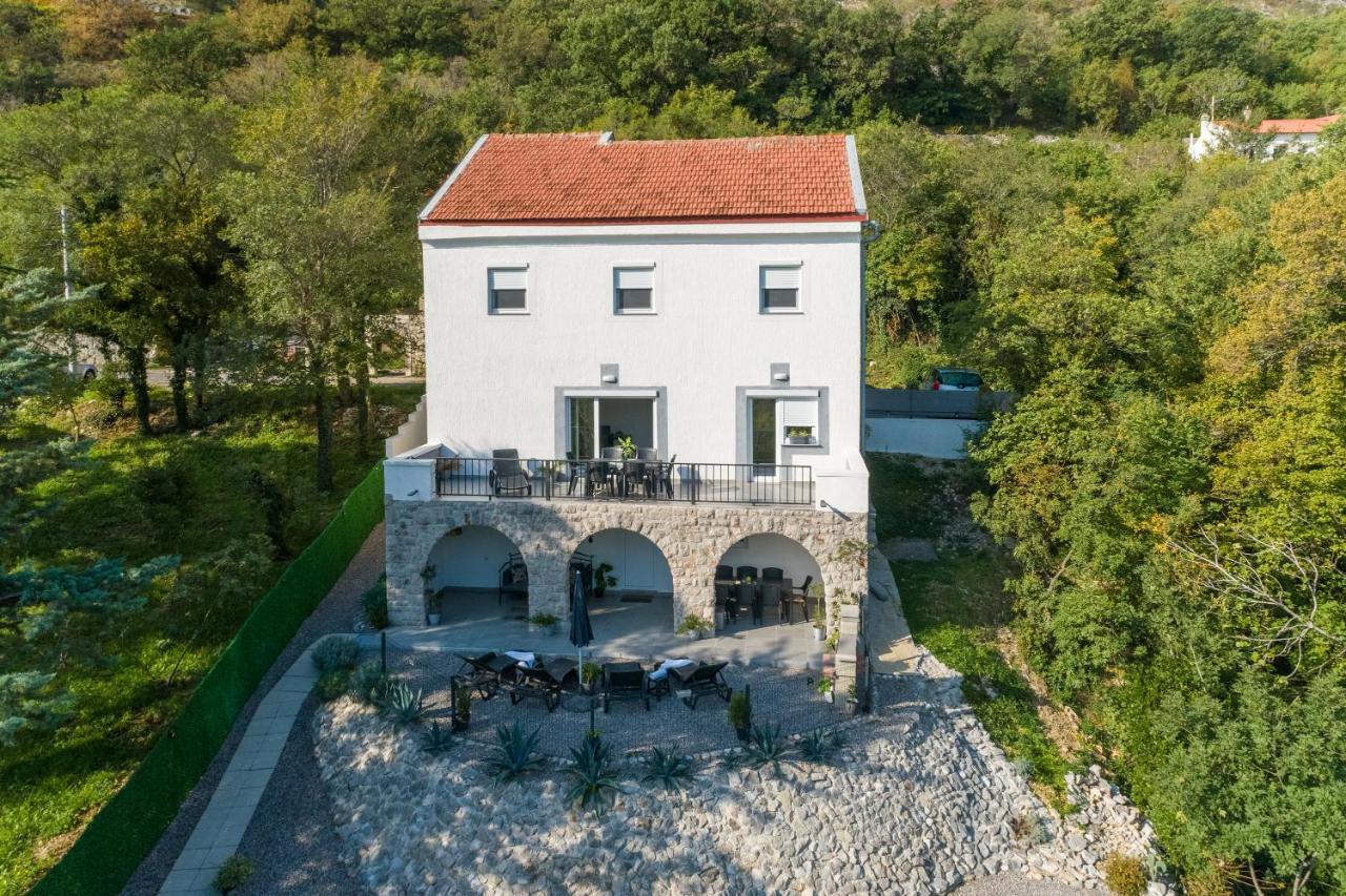 Holiday House Dino Брибир Екстериор снимка