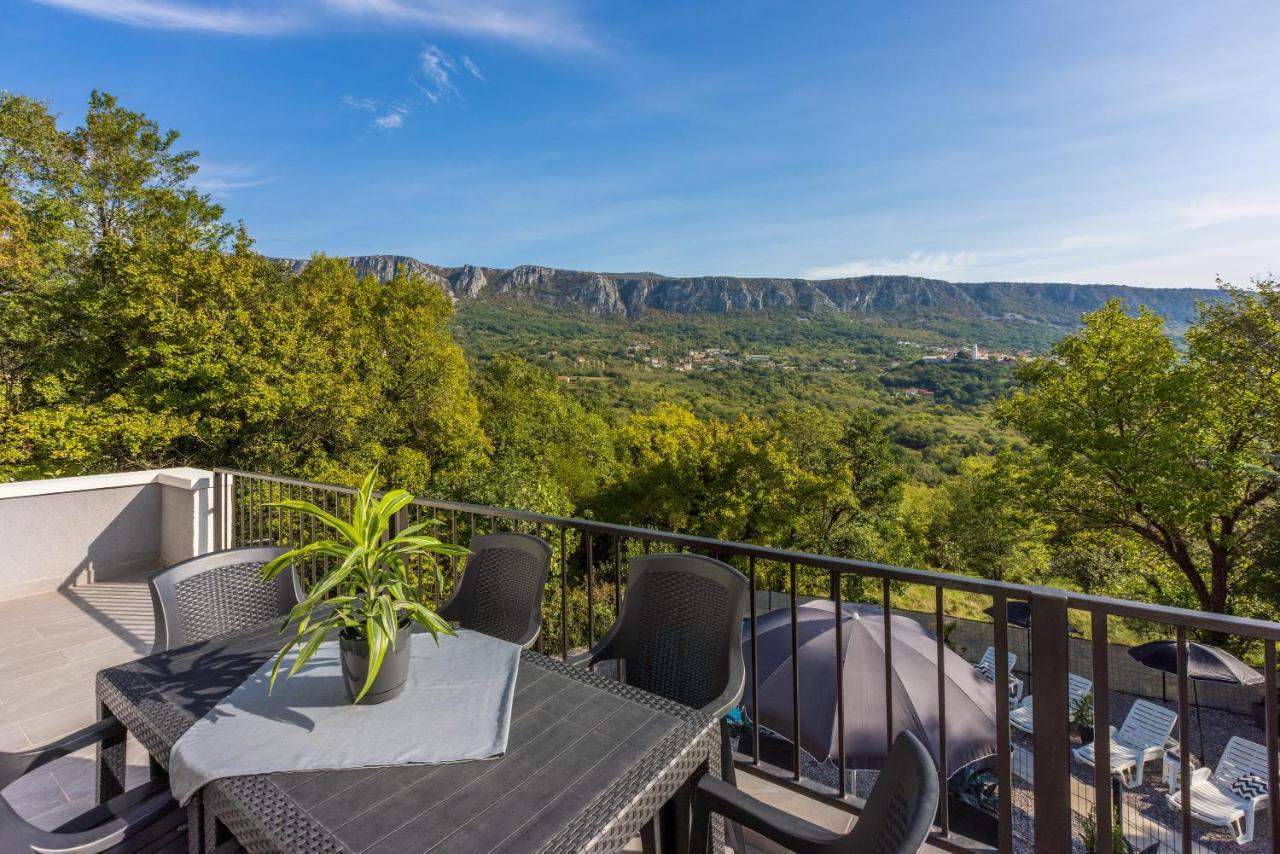Holiday House Dino Брибир Екстериор снимка